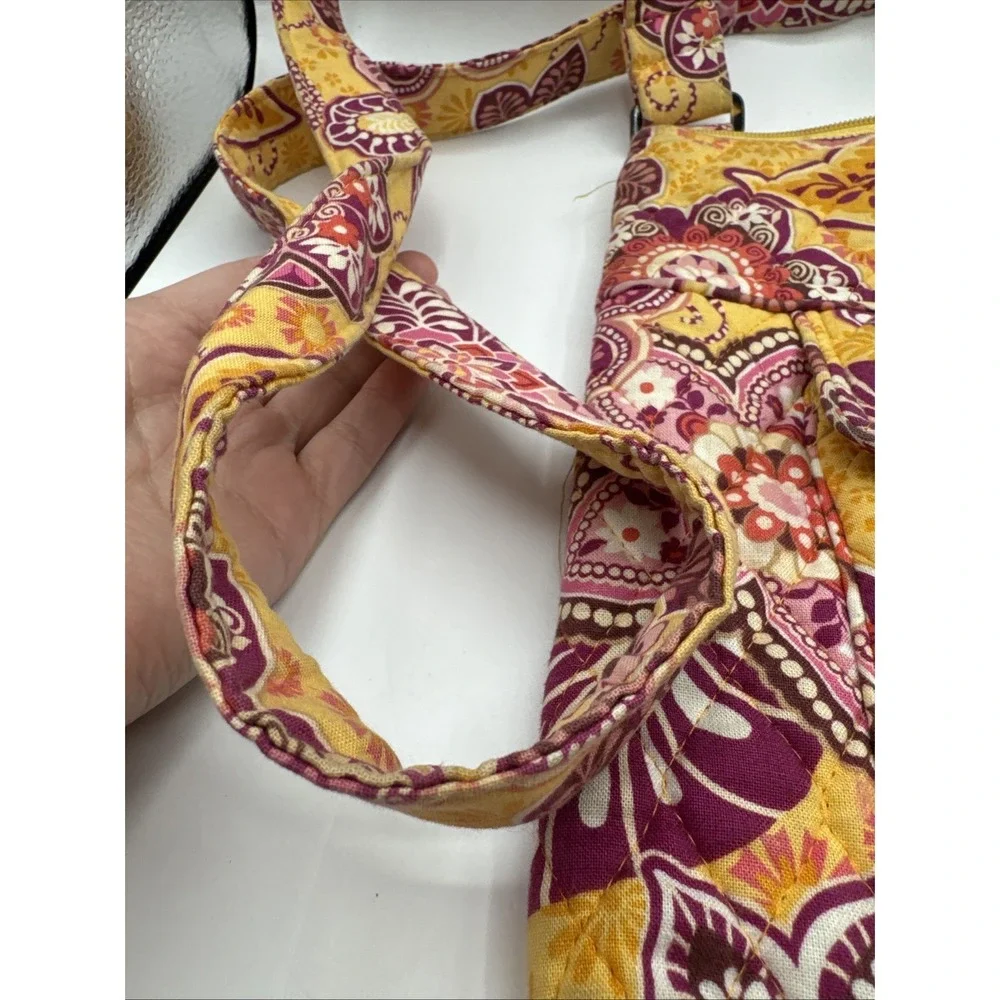 Vera Bradley Crossbody Hipster‎ Bali Gold (retired) 11 x 10.5
